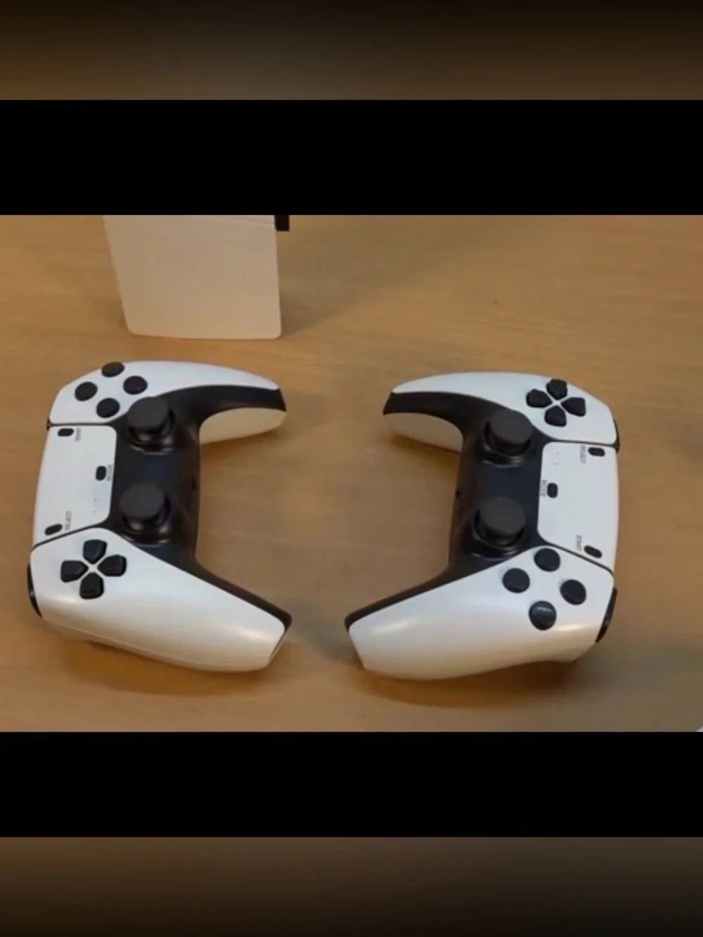 Gambr RS5 Retro Wireless Gaming System - White